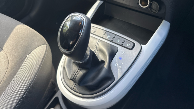 Hyundai i10 1.2 MPi Premium 5dr Auto Petrol Hatchback